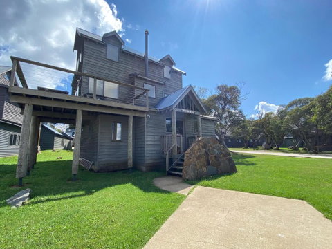 Powderkeg-DPA - Accommodation Redcliffe 1