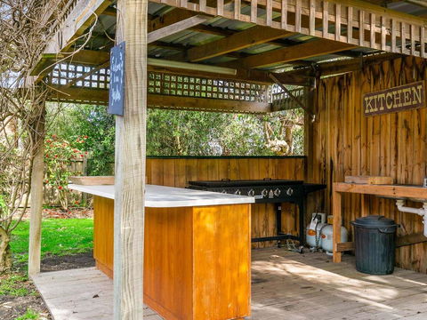 Powlett Place - Accommodation Redcliffe 3
