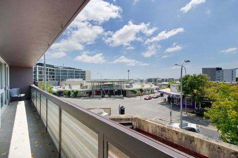 Prince Of Wales Hotel - Accommodation Redcliffe 2