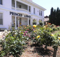 Princes Lodge Motel - Accommodation Redcliffe