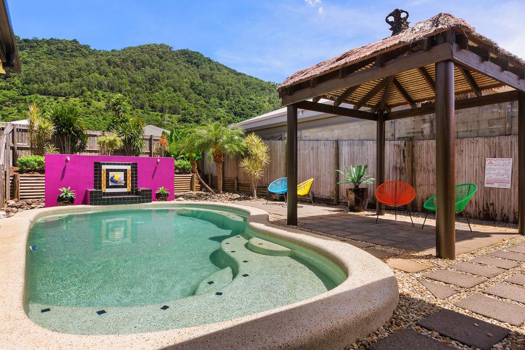 Aeroglen QLD Accommodation Redcliffe