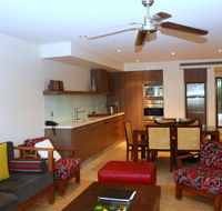 Private Sea Temple Penthouse 422.423 - Accommodation Redcliffe