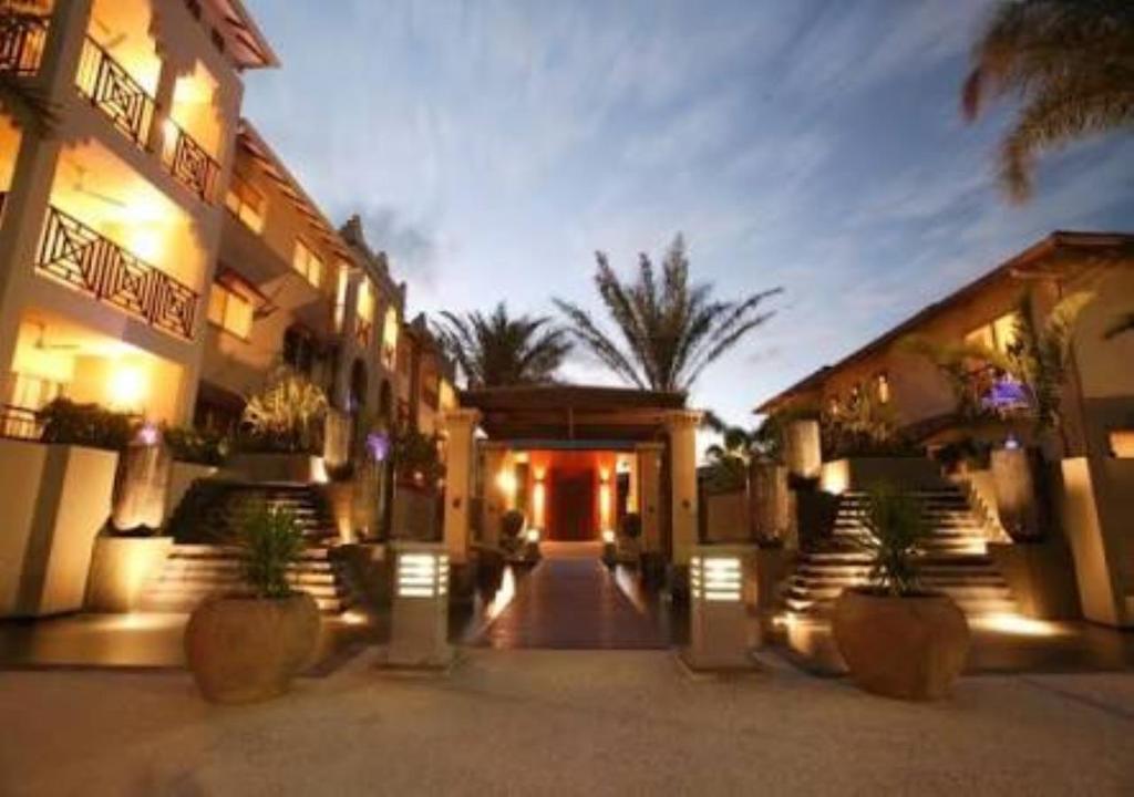 Westcourt QLD Accommodation Redcliffe
