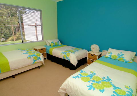 Purple Patch - Accommodation Redcliffe 2