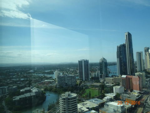 Q1 Resort Apartment, - Accommodation Redcliffe 3