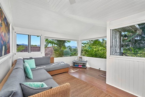 Quaint Cottage In The Edge - Accommodation Redcliffe 3