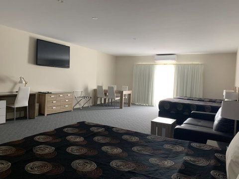 Quality Hotel Sherbourne Terrace - Accommodation Redcliffe 2