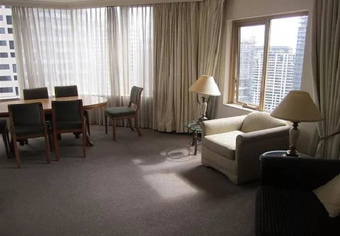 Quay West 2208 - Accommodation Redcliffe 2