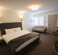 Quays Hotel - Accommodation Redcliffe