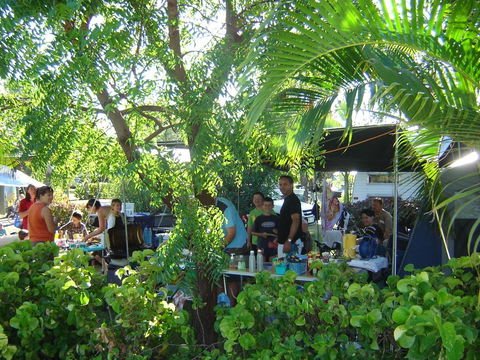 Queens Beach Tourist Village - Accommodation Redcliffe 1