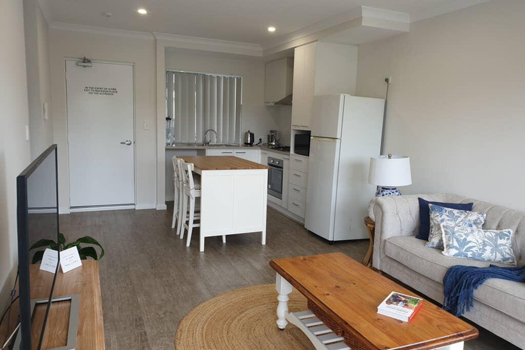 Craigie WA Accommodation Redcliffe