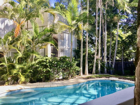 Quiet Oasis Apartment With Rooftop Spa - Accommodation Redcliffe 0