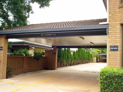 Raceview Motor Inn - Accommodation Redcliffe 2