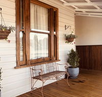 Railway Cottage - Accommodation Redcliffe