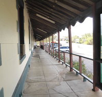 Railway Tavern Northampton - Accommodation Redcliffe