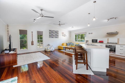 Rainbow Beach Esprit - Accommodation Redcliffe 1