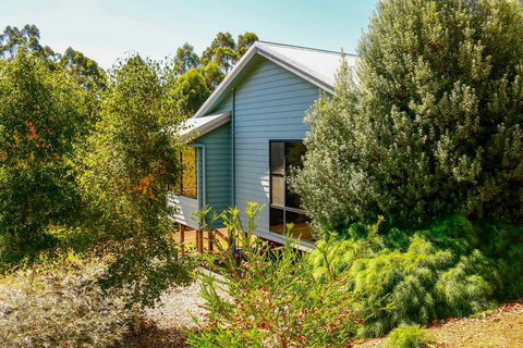 Rainbow Trail Chalets - Accommodation Redcliffe 2
