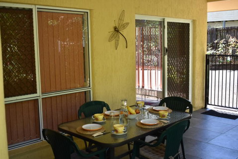 Rainforest Cottage Cairns - Accommodation Redcliffe 1