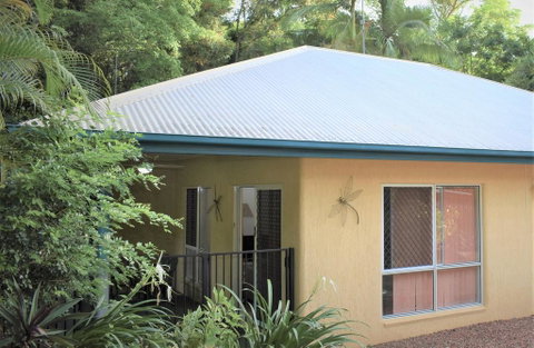 Rainforest Cottage Cairns - Accommodation Redcliffe 3