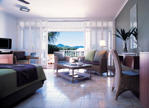 Ramada By Wyndham Cairns City Centre - Accommodation Redcliffe 2