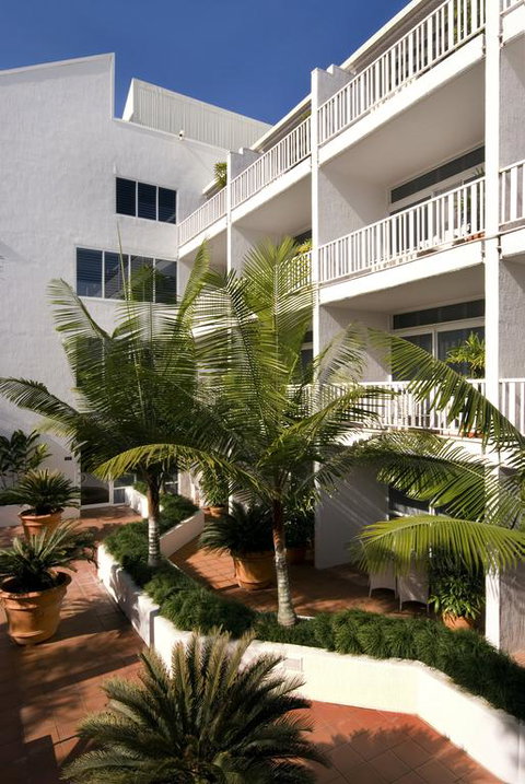 Ramada By Wyndham Cairns City Centre - Accommodation Redcliffe 3