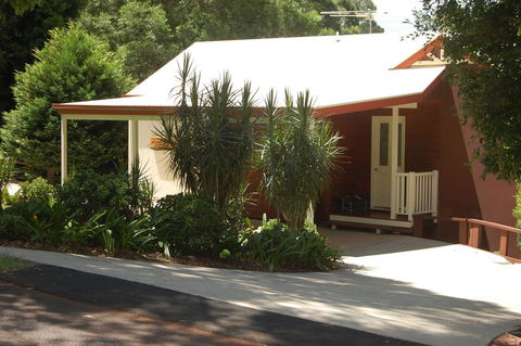 Ravensbourne Escape- Kookaburra Kottage - Accommodation Redcliffe 3