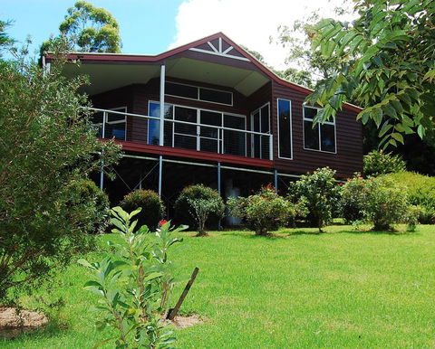Ravensbourne Escape- Kookaburra Kottage - Accommodation Redcliffe 2
