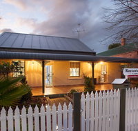 Rawson's Retreat - Five Bedroom Home - Walk CBD - Includes Breakfast - Accommodation Redcliffe