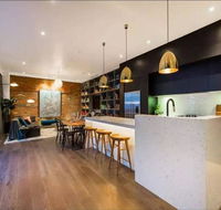 Readyset Glashouse Melbourne - Accommodation Redcliffe