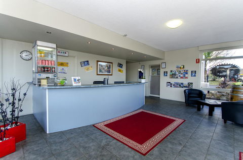 Red Carpet Motel - Accommodation Redcliffe 2