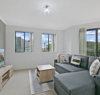 REDFERN 3 BEDROOM APARTMENT FREE PARKING WALK TO CENTRAL STATION NRE187 - Accommodation Redcliffe