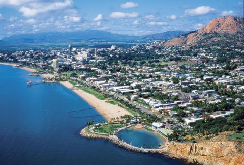 Reef Lodge Backpackers - Accommodation Redcliffe 0