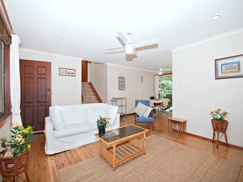 Reel Paradise - Accommodation Redcliffe 1