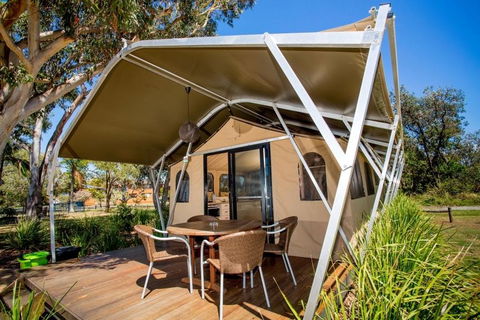Reflections Holiday Parks Mylestom - Accommodation Redcliffe 3