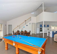 Relax at Falcon By The Bay - Accommodation Redcliffe