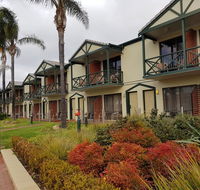 Renmark Hotel Motel - Accommodation Redcliffe
