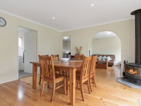 Rest Easy In Rye - Accommodation Redcliffe 1