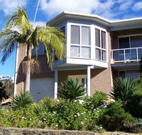 Retreat on Surf Beach - Accommodation Redcliffe