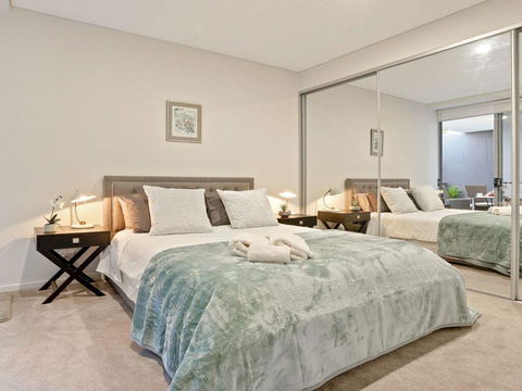 Riptide On Surf Beach - Sun, Surf And Style - Accommodation Redcliffe 2