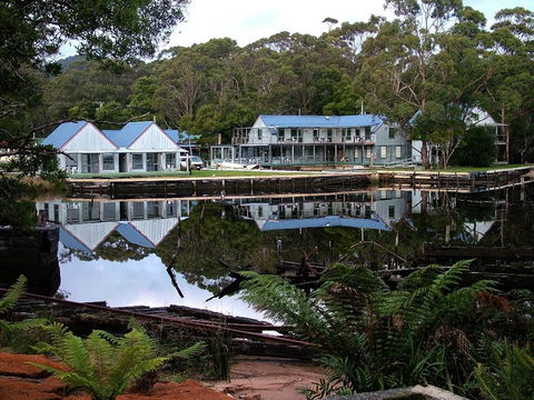 Risby Cove - Accommodation Redcliffe 1