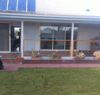 River Cottage Eagle Point - Accommodation Redcliffe