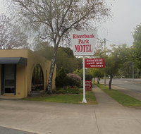 Riverbank Park MOTEL - Accommodation Redcliffe
