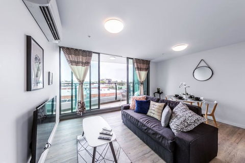 Riverside Living In Portside Wharf Hamilton - Accommodation Redcliffe 2