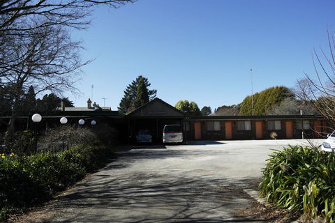 Robertson Country Motel - Accommodation Redcliffe 0