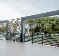 Rockingham Beachfront Apartment - Accommodation Redcliffe