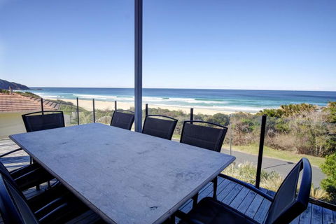 ROCKPOOL (4 Night Min) - Accommodation Redcliffe 3