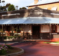 Rose  Crown Hotel - Accommodation Redcliffe