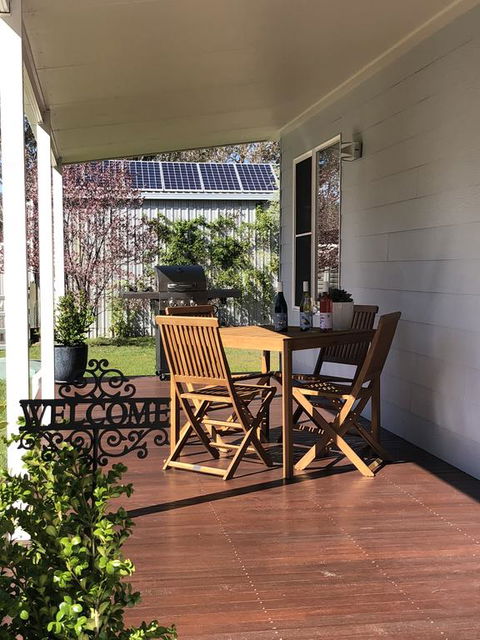 Rosewood Cottage - Accommodation Redcliffe 1