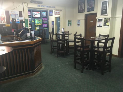 Royal Hotel Condobolin - Accommodation Redcliffe 3