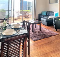 Rye 6 Carpark Walk to Shops Beach Wine Wifi  Netflix - Accommodation Redcliffe